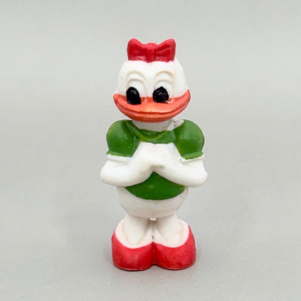Vintage 1970s Daisy Duck Mini PVC Figure Walt Disney Productions Hong Kong 1.5"